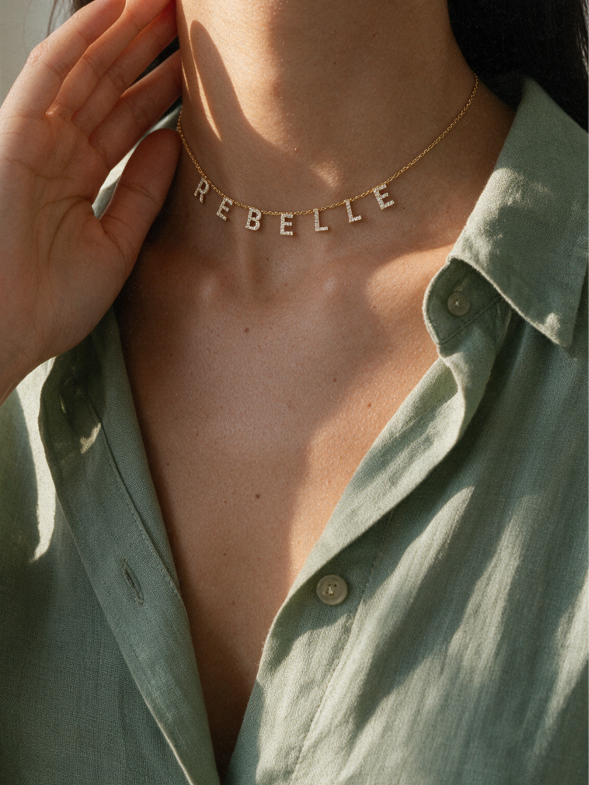 Rebelle · Collier symbolique personnalisable