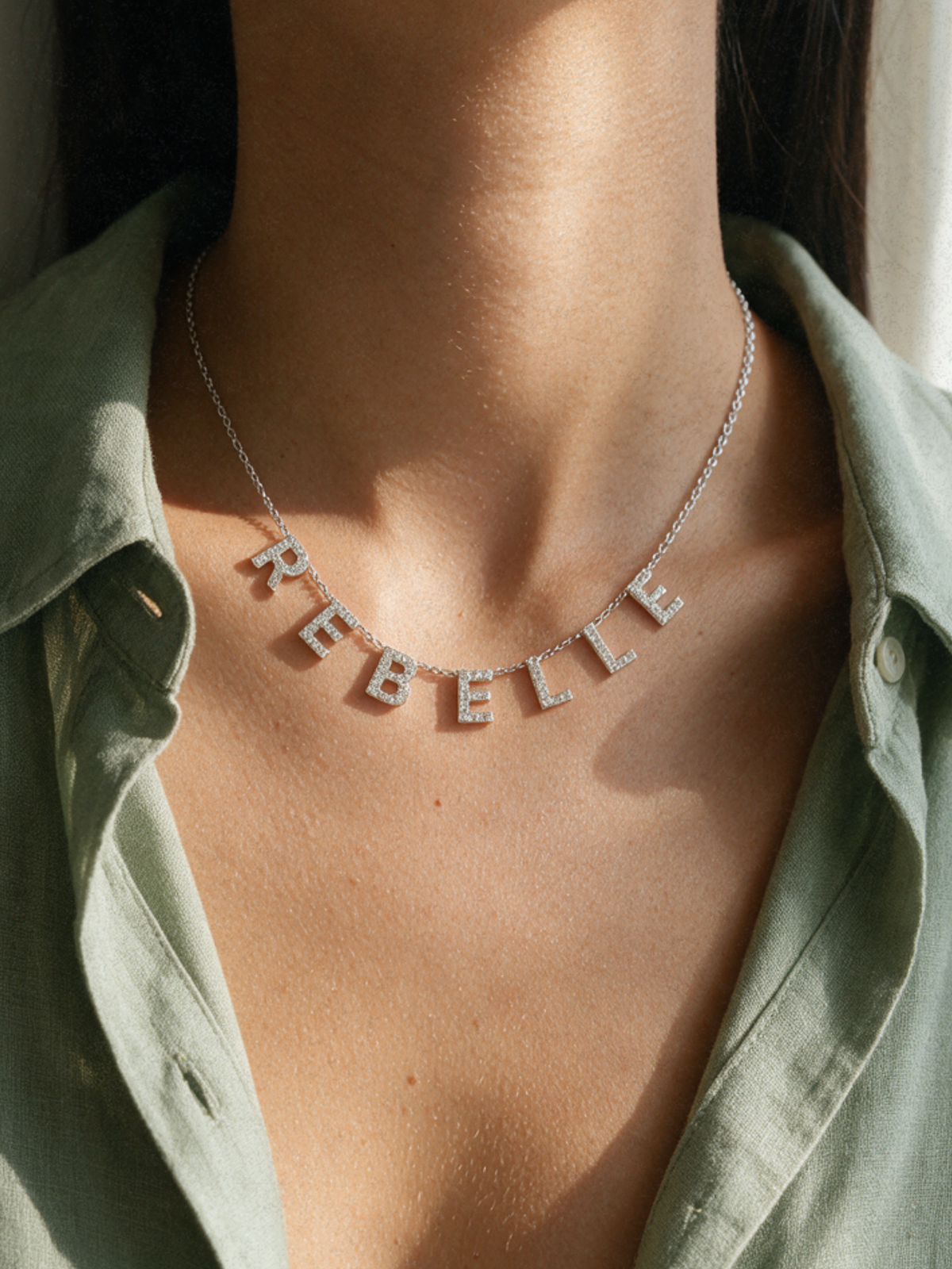 Rebelle · Collier symbolique personnalisable